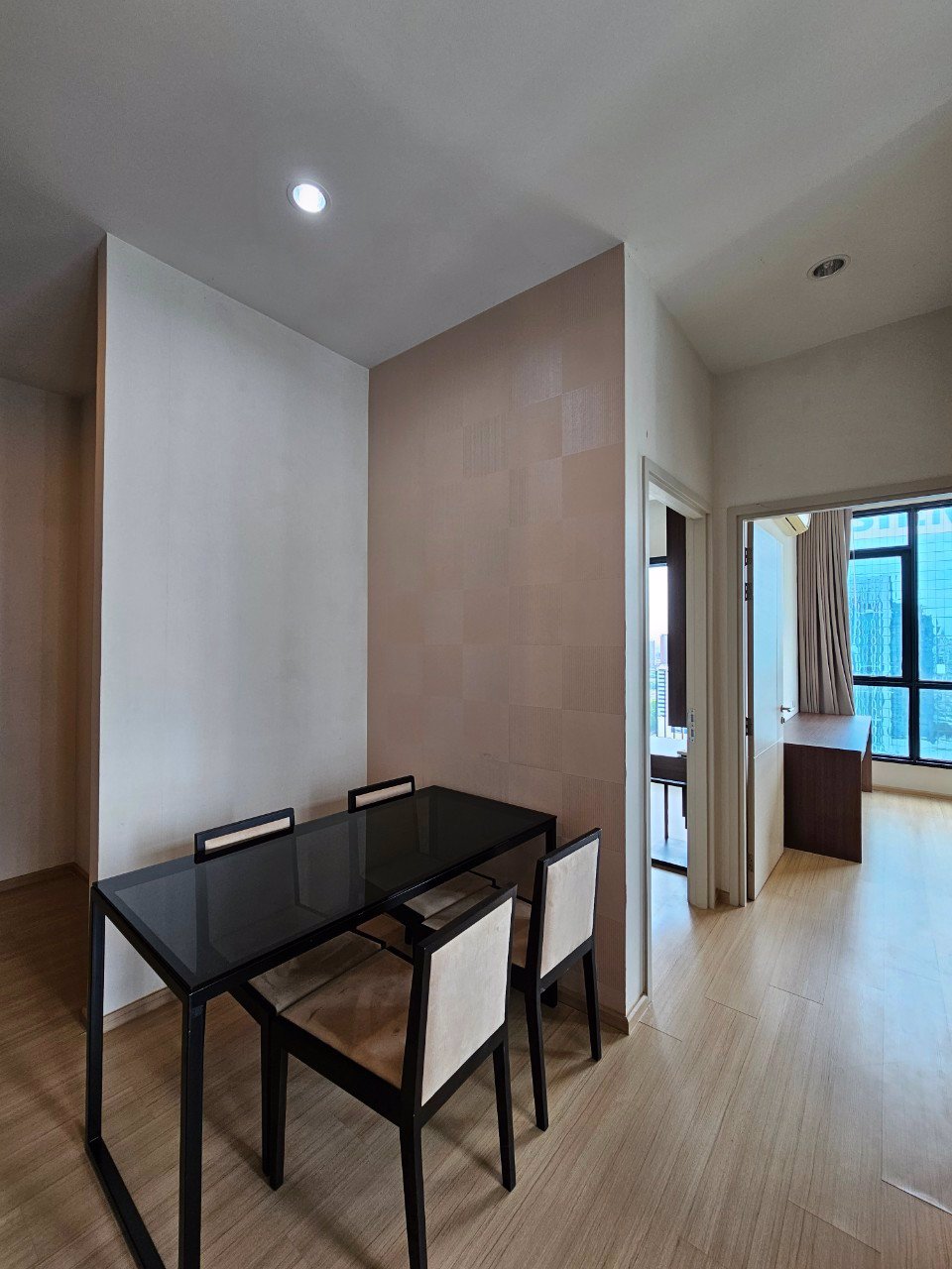 ขาย-คอนโดหรูกลางใจเมือง-the-capital-เอกมัย-ทองหล่อ