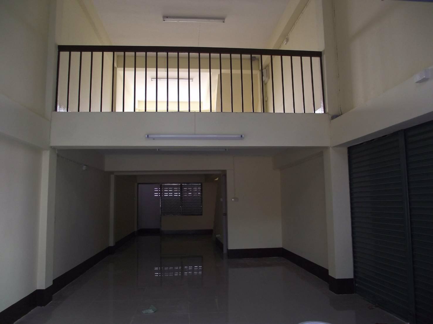 ให้เช่าทาวน์เฮาส์ใกล้เมือง5000-ถซุปเปอร์ข้างรรซินเซิง