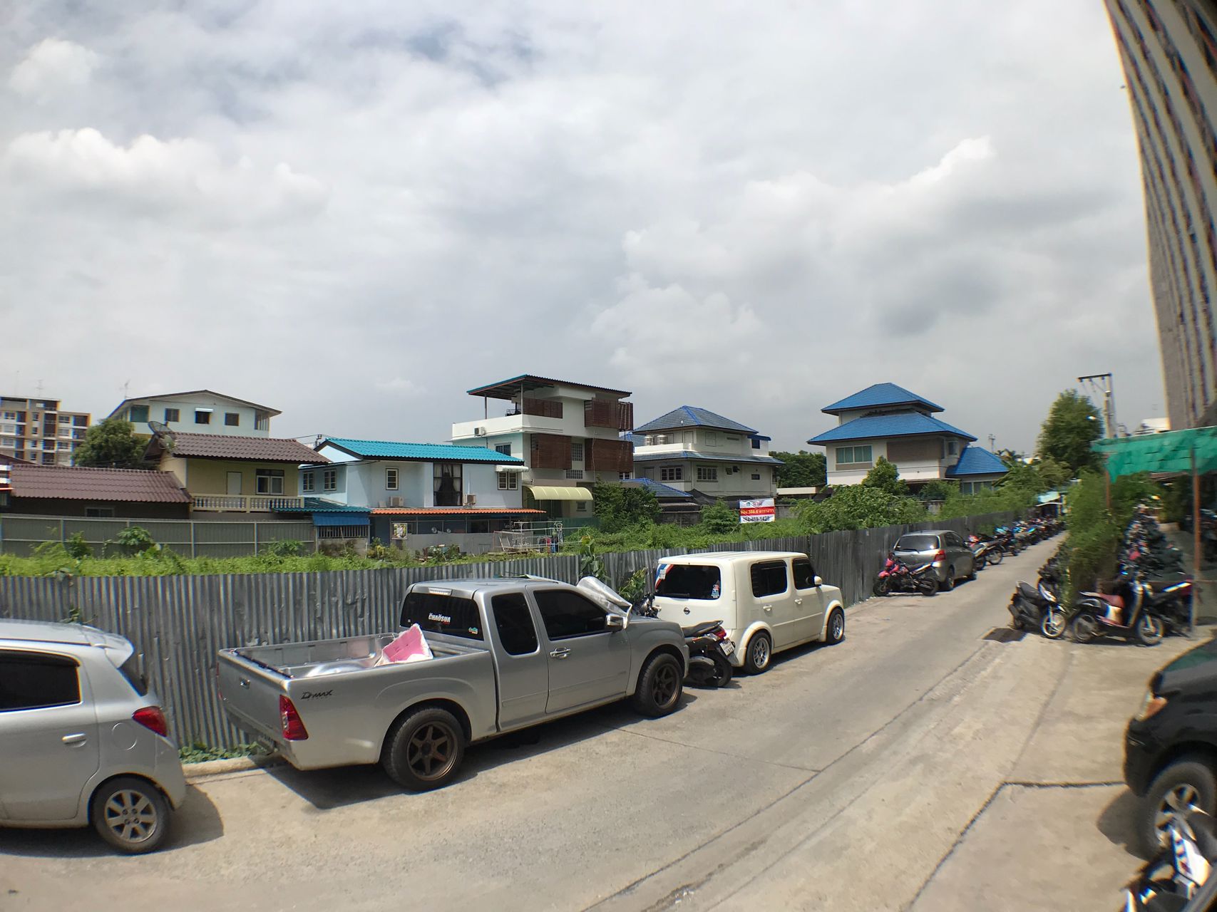 ขายที่ดิน-3866-ตารางวา-ถนนศรีนครินทร์-ใกล้ซีคอนศร๊นครินทร์