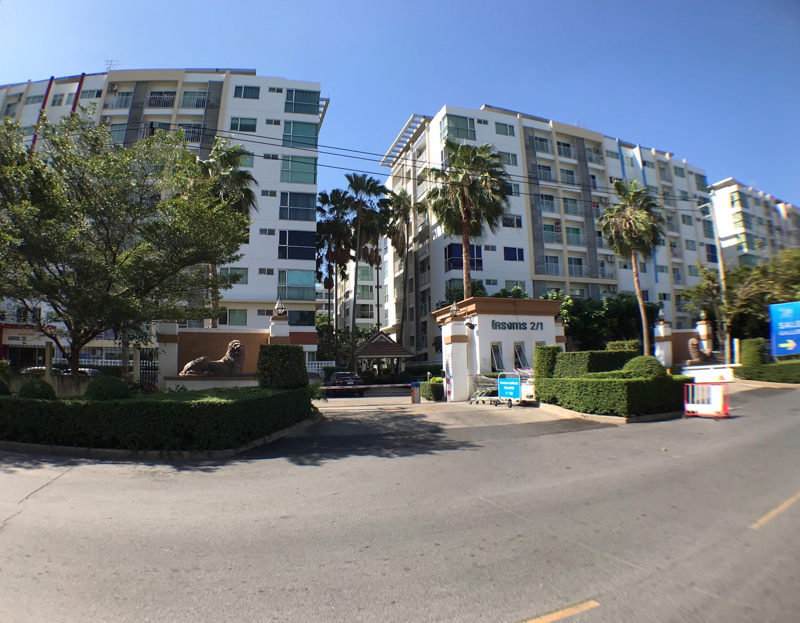 ขายต่ำกว่าประเมิน-คอนโด-เมโทร-พาร์ค-สาธร-5698-ตรม-ห้องมุม-ชั้น-4-วิวสระว่ายน้ำ