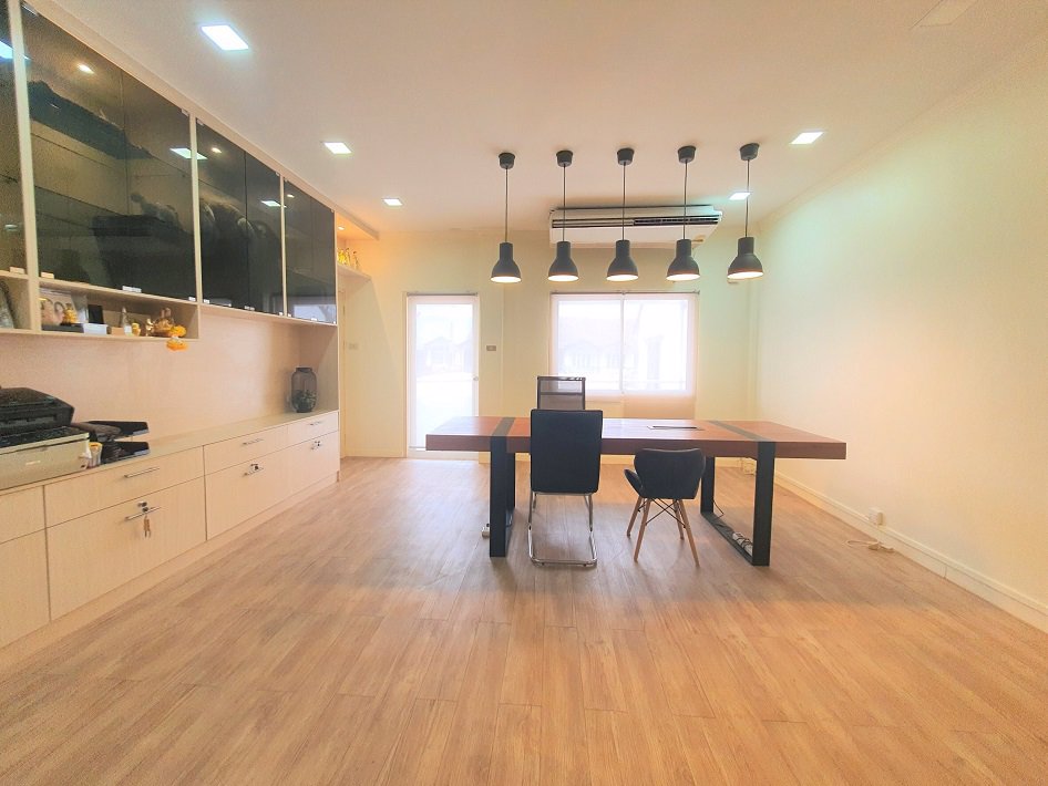 ขาย-home-office-สไตล์โมเดิร์นลอฟท์-บิ้วใหม่หมด-ซอยรามคำแหง-30-1-เพียง-500-เมตร-จากถนนหลักรามคำแหง