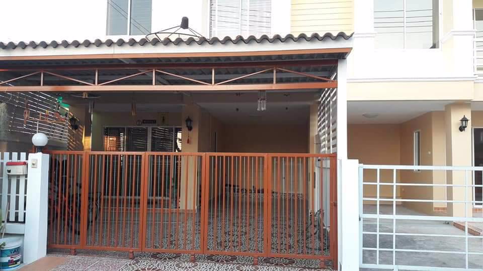 ขายบ้านแฝด-2-ชั้น-หลังริม-ใกล้สถานีขนส่ง-ชลบุรี