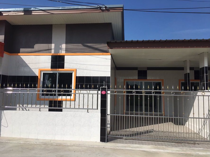 ขายทาวน์โฮมชั้นเดียวโครงการกานต์สินี-ซิตี้-2-ชลบุรี