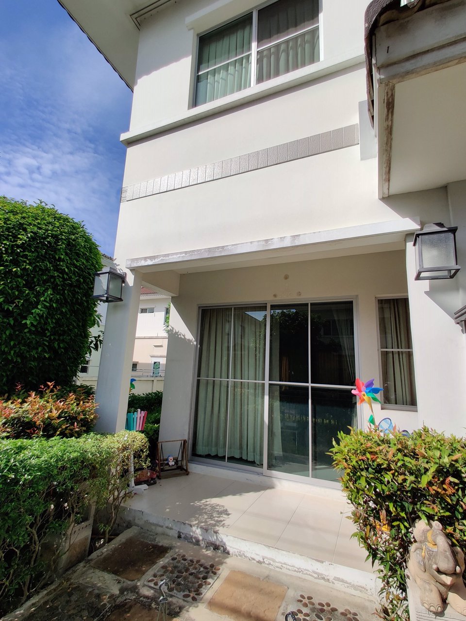 ขายด่วน-บ้านเดี่ยว-มัณฑนา-ปิ่นเกล้า-พระราม-5-โครงการติดถนนใหญ่-ตรงข้ามโรงเรียนเด่นหล้าพระราม5