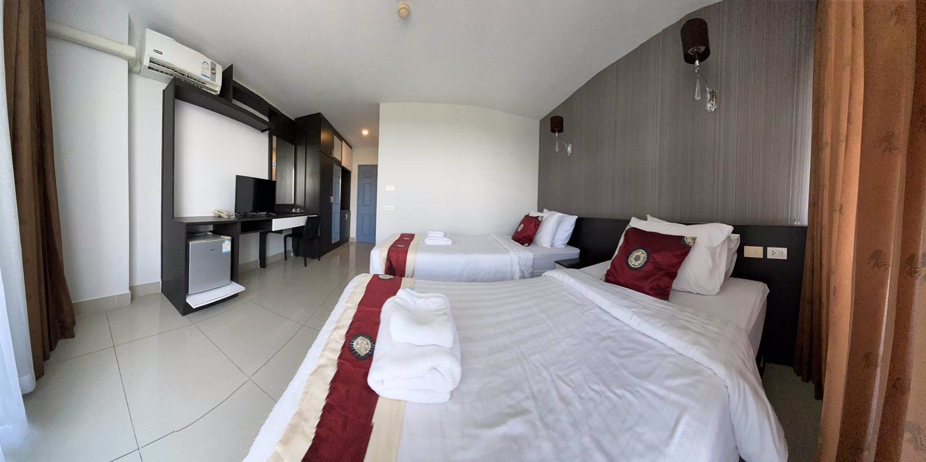 คอนโดมิเนียมหรู8ชั้น-วิวทะเลและภูเขา-ย่านพัทยา-บางเสร่-จชลบุรี