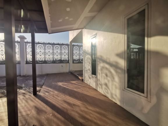 ออฟฟิศให้เช่า-สำนักงานให้เช่า-ขนาดใหญ่-840-ตรม-ติดถนน-ศรีนครินทร์-บางนา-มีที่จอดรถ-ติดสถานีรถไฟฟ้า