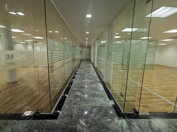 ออฟฟิศให้เช่า-สำนักงานให้เช่า-ขนาดใหญ่-840-ตรม-ติดถนน-ศรีนครินทร์-บางนา-มีที่จอดรถ-ติดสถานีรถไฟฟ้า