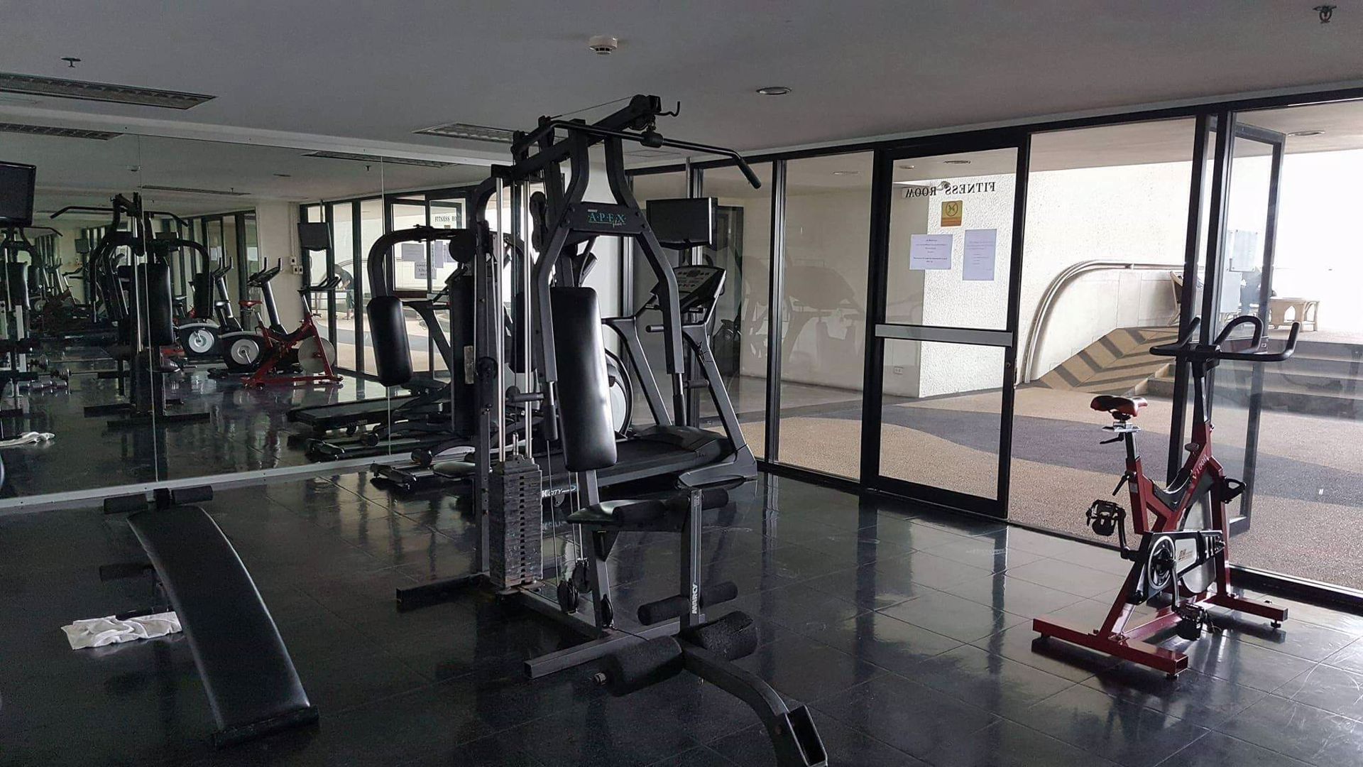 ขายคอนโดthe-royal-navin-tower-ถเชื้อเพลิง-107ตรม-5ล้าน