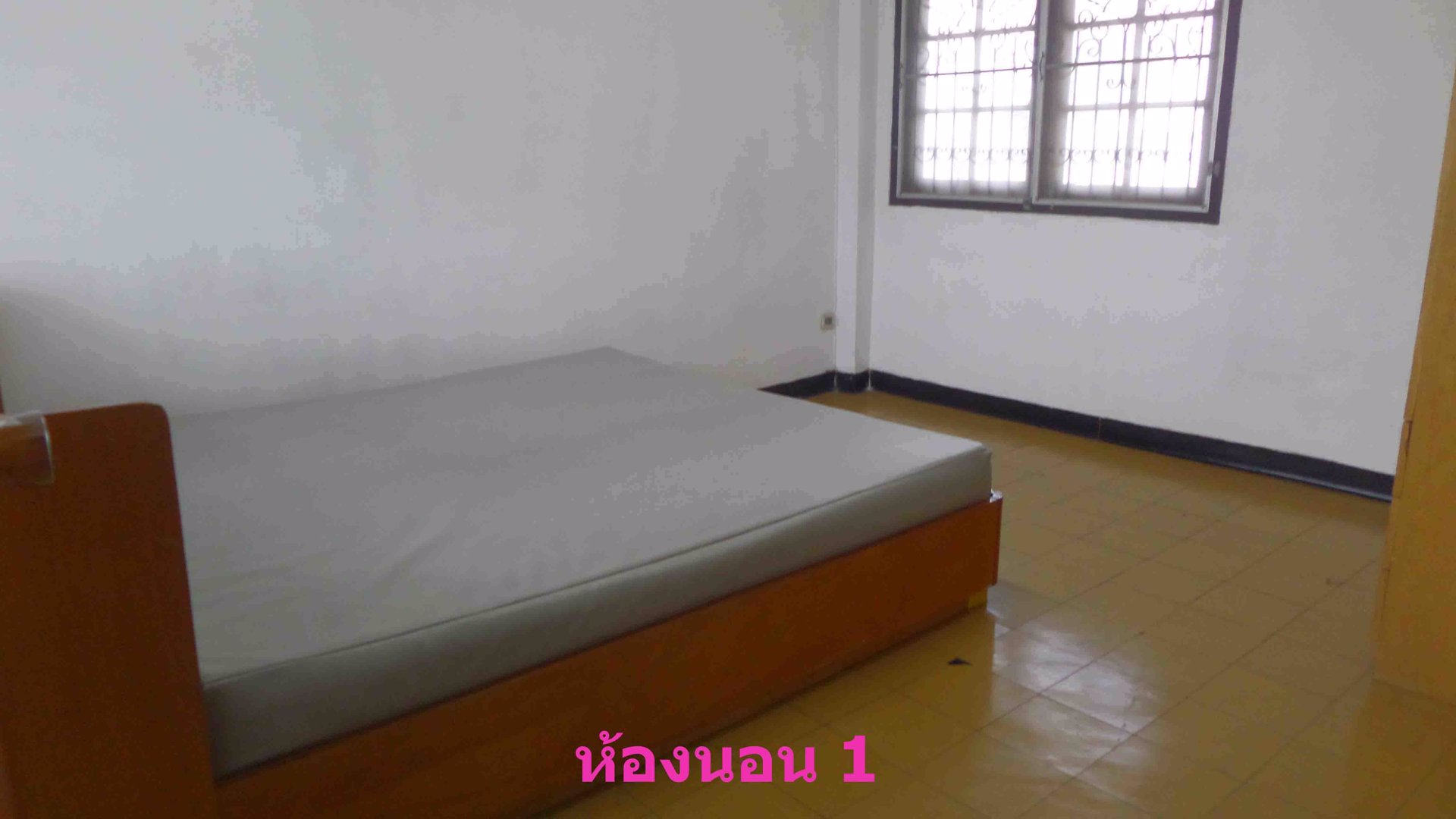 ให้เช่าบ้านเดี่ยว2ชั้น50-ตรวหมู่บ้านเหนือลิขิต1-ใกล้รรเซนปอล-ในอศรีราชา-จชลบุรี-6000บ-เดือน