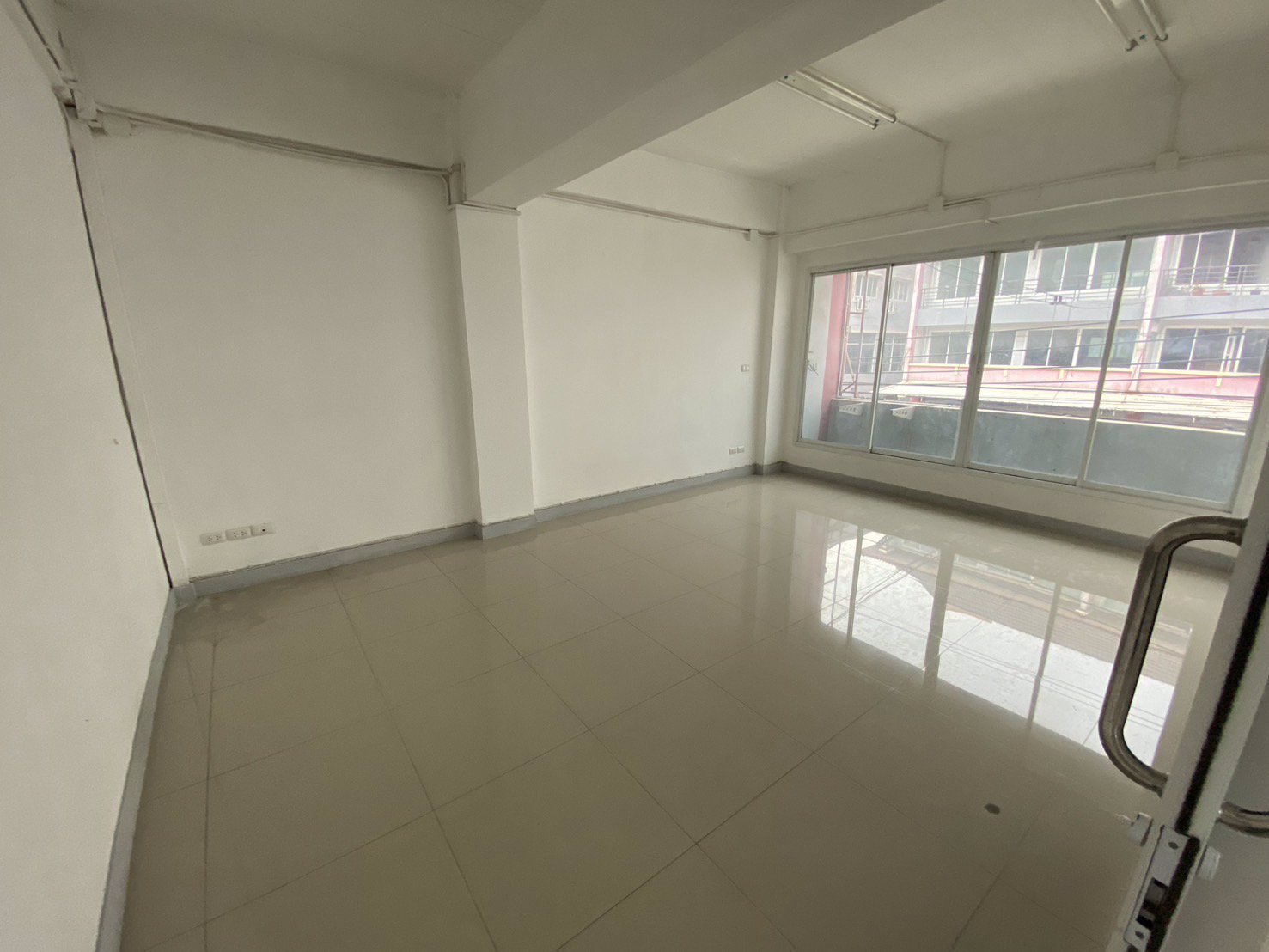 ขาย-ให้เช่า-อาคารพาณิชย์-4ชั้น-โครงการสำเพ็ง2-ติดถนนสาทร-กัลปพฤกษ์-กาญจนาภิเษก