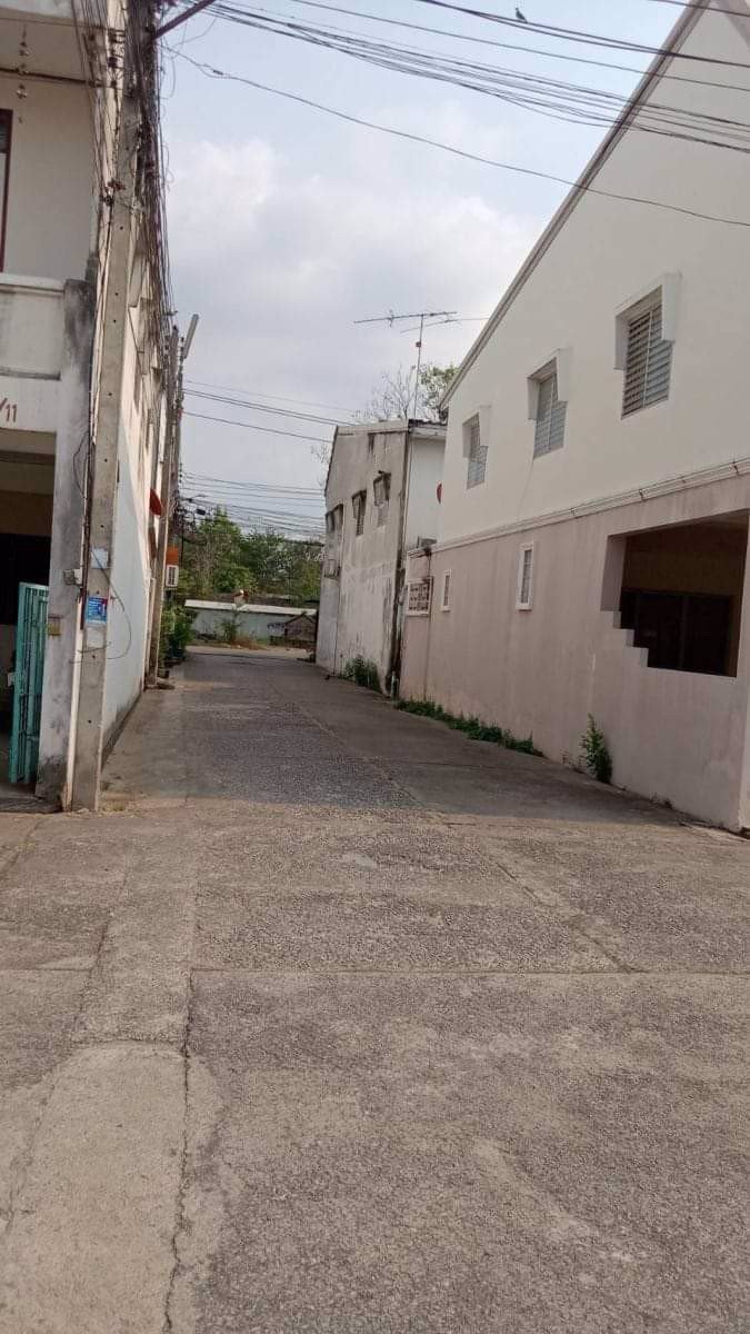 ขายทาวน์เฮ้าส์-โคกหม้อ-เมืองราชบุรี-ขายตามสภาพ-เงินเดือน-12000ขึ้นไปกู้ได้-