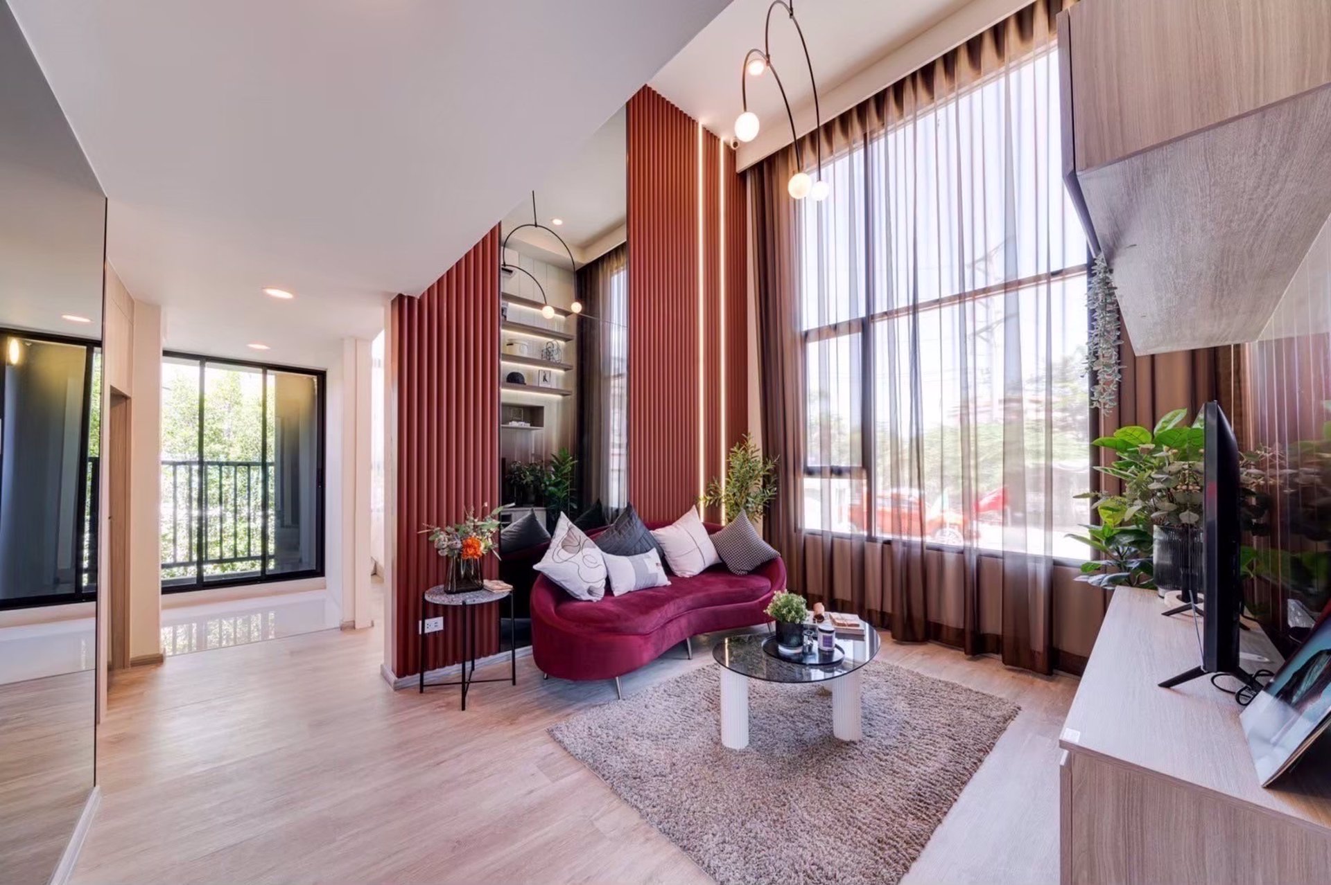 ขายดาวน์คอนโด-2-ชั้น-วิวดี-มุมสวย-ติดbts-สายลวด-0-เมตร-เจ้าของขายดาวน์เอง