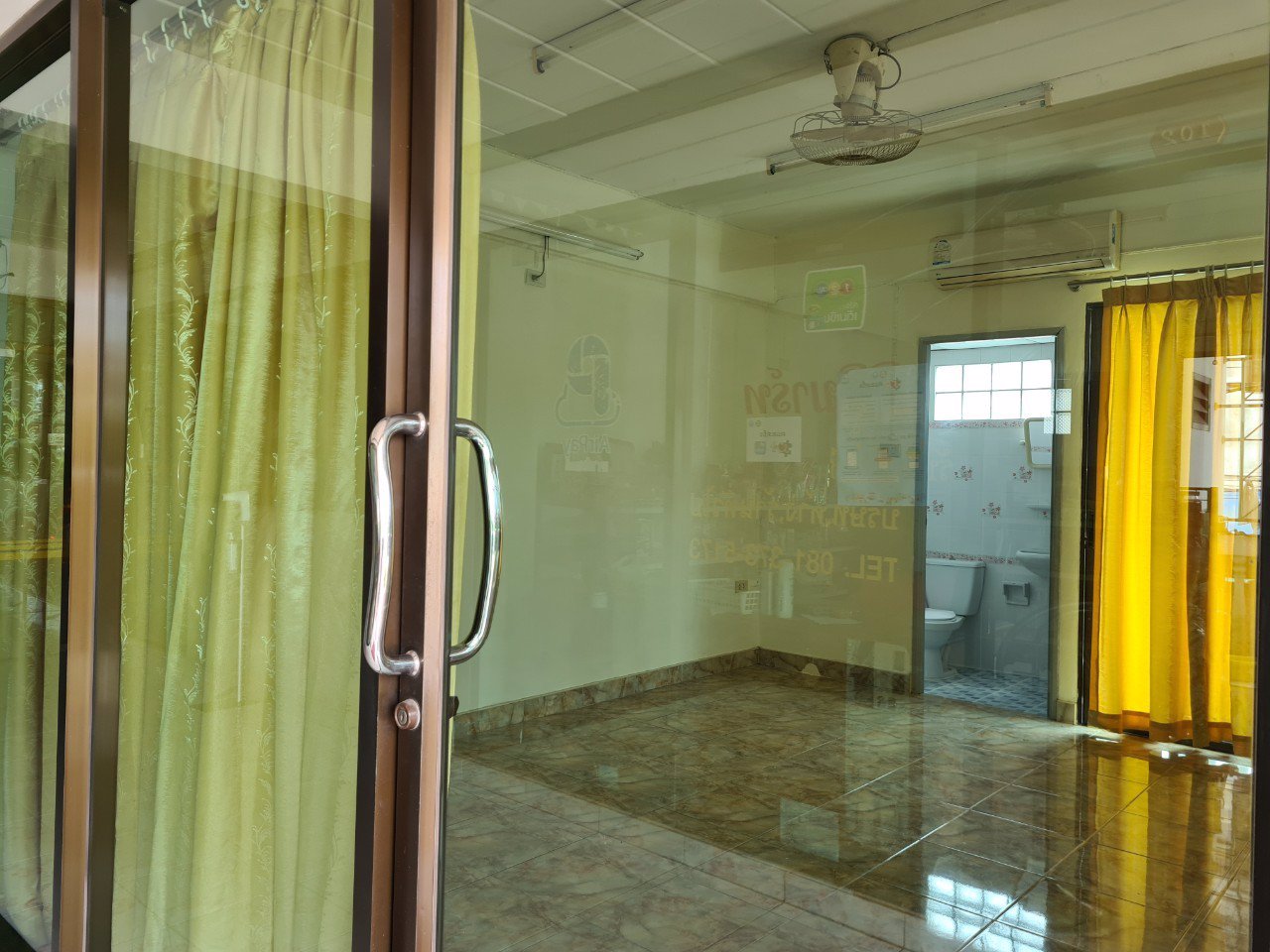 ห้องหน้าอาคาร-ให้เช่ารายเดือน-อยู่ถศรีนครินทร์