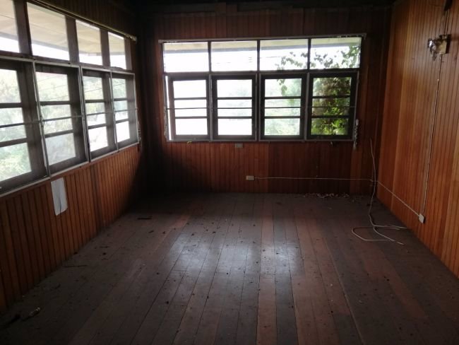 ขายด่วน-บ้านเดี่ยว-2-ชั้น-ครึ่งตึกครึ่งไม้-155-ตรว-ใจกลางเมือง-ใกล้ตลาด-โรงเรียน-โรงพยาบาล