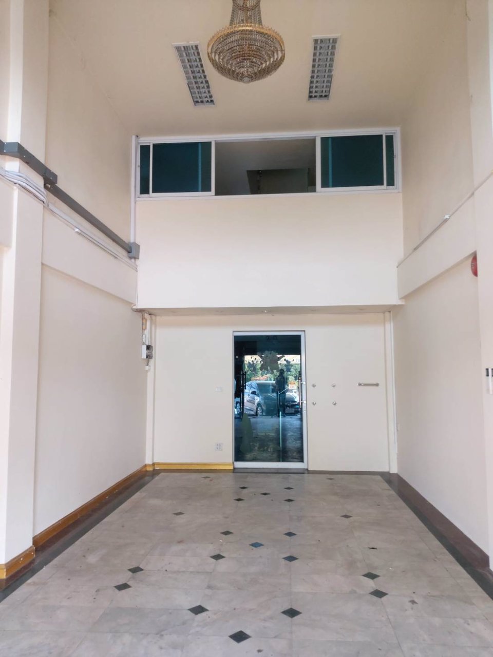 ขายอาคารพาณิชย์-ติดถนนสุรนารายณ์-เยื้องเทคโนราชมงคลนครราชสีมา