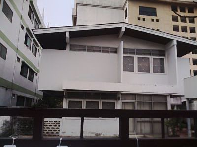 sale-land-with-old-house-suitable-for-house-or-adapt-an-apartment-early-soi