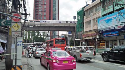 sale-land-with-old-house-suitable-for-house-or-adapt-an-apartment-early-soi