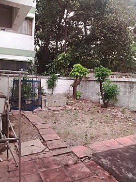 single-old-house-for-sale-can-adapt-will-be-an-apartment-7-8-storey-very-good-location