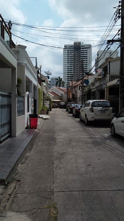 sale-old-town-house-sukhumvit-39-from-40-millbt-reduced-245-only