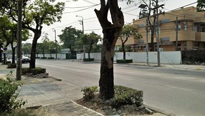 sale-land-with-old-building-4-storey-closed-road-in-the-soi-near-suan-luang-rama9-in-the-villaged