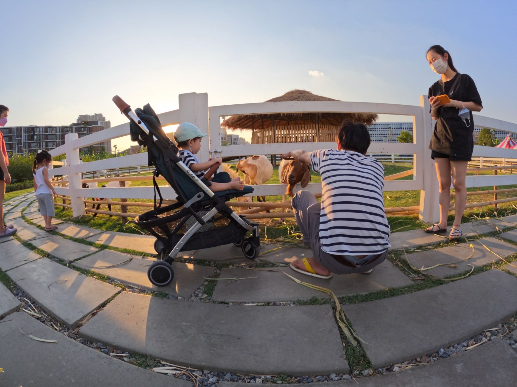 ขายคอนโด-1-นอน-blocs77-อ่อนนุช-หรูหราใหญ่โต-โครงการของ-sansiri-ยกสวนป่ามาในใจกลางเมือง