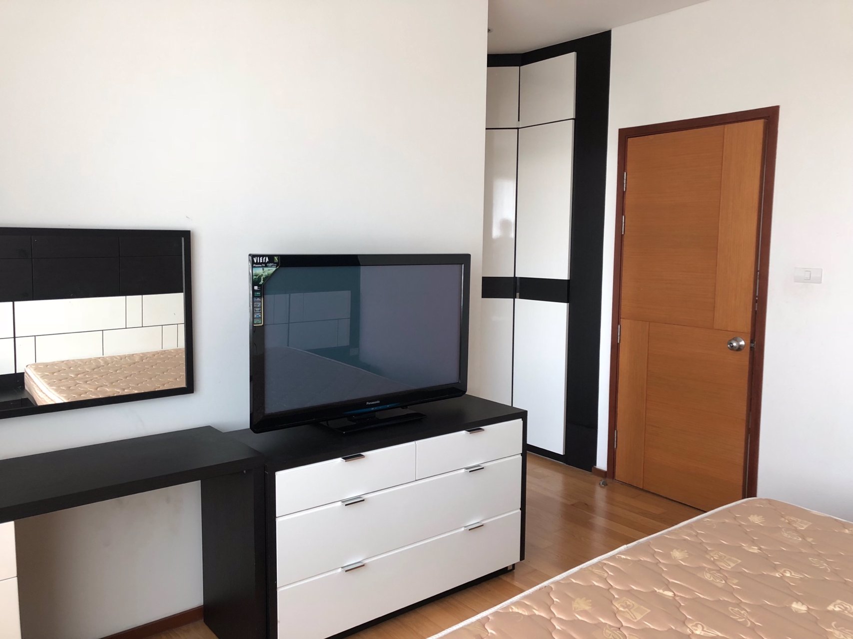 ขายคอนโด-วิลล่า-สาทร-villa-sathorn-ชั้น-23-ห้อง-one-bed-room-575-ตรม