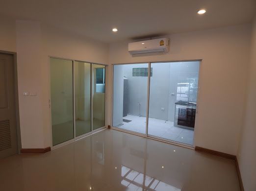 ทาวน์โฮม-รามอินทรา-เช่า-โครงการ-เดอะ-โมเม้นท์-รามอินทรา-45-1