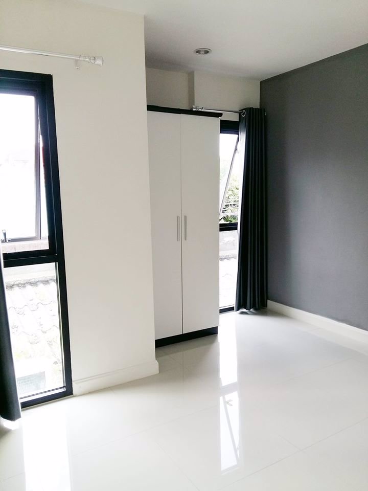 บ้าน-เช่า-โชคชัย-4-บ้านเดี่ยว-2-ชั้น-สไตล์โมเดริ์น-เนื้อที่-60-ตรว