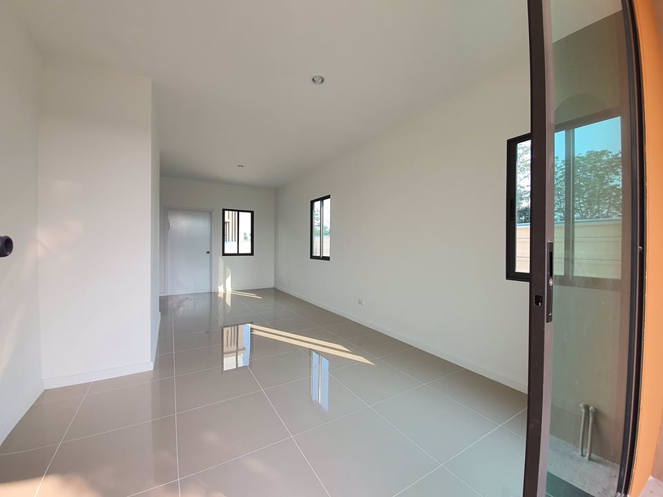 ให้เช่า-หมู่บ้าน-ภูริ-คลอง-6-ขนาด-25-ตรว-พร้อมพื้นที่ข้างบ้าน