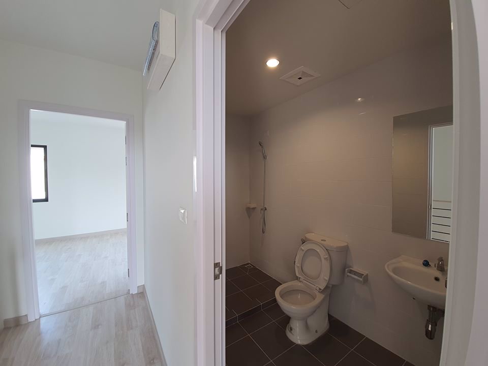 ให้เช่า-หมู่บ้าน-ภูริ-คลอง-6-ขนาด-25-ตรว-พร้อมพื้นที่ข้างบ้าน