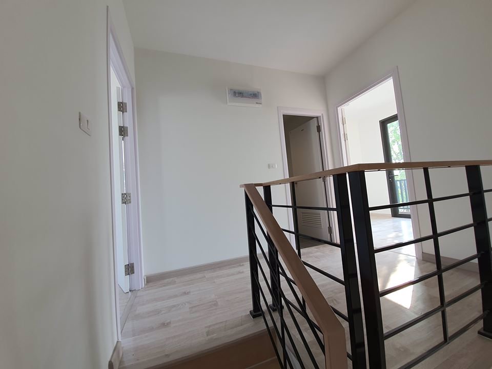 ให้เช่า-หมู่บ้าน-ภูริ-คลอง-6-ขนาด-25-ตรว-พร้อมพื้นที่ข้างบ้าน