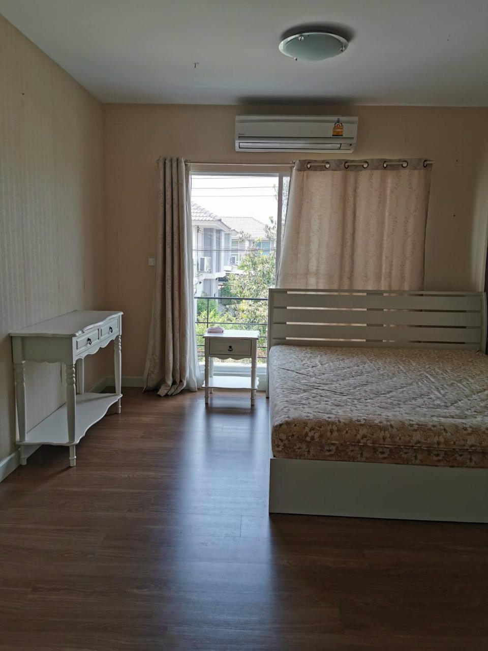 ไลฟ์-บางกอก-บูเลอวาร์ด-รังสิต-ให้เช่า-55-ตารางวา