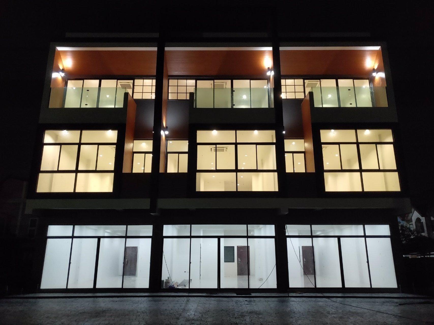 อาคาร-พาณิชย์ให้เช่า-ขาย-ลำลูกกา-คลอง-4-3ชั้น