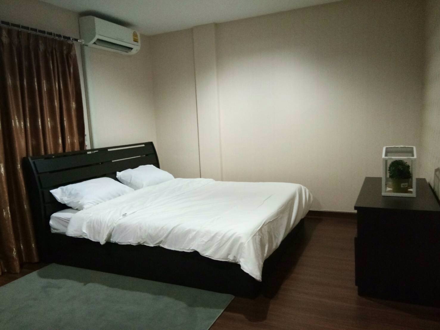 ให้เช่า-และขาย-ทาวโฮม3ชั้น-บ้าน-ลิฟวิ่ง-เรสซิเดนซ์-รังสิต