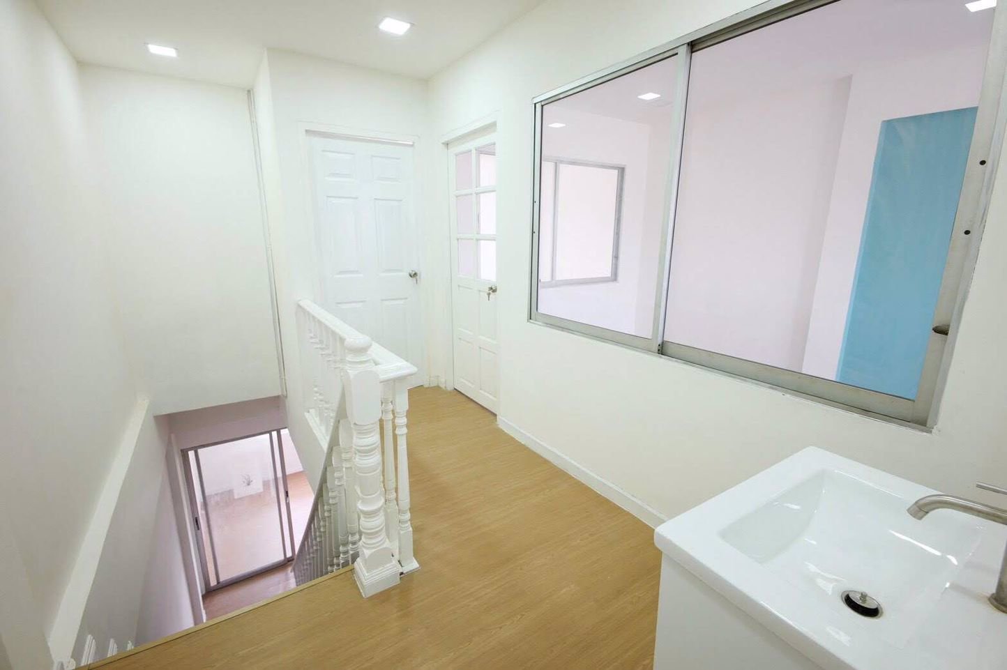 ทาวน์เฮ้าส์-ให้เช่า-รามอินทรา-13-แยก-6