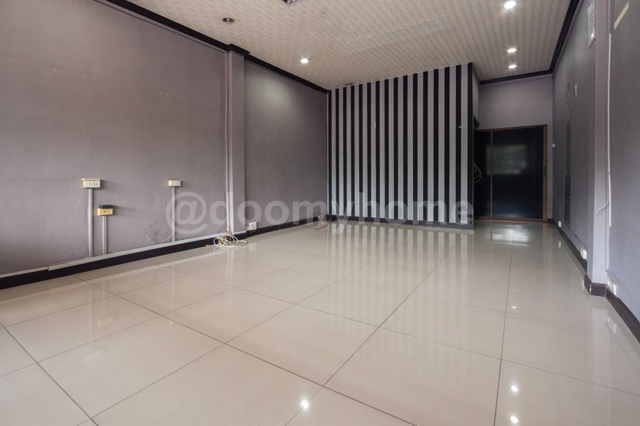 ให้เช่าตึกแถวห้องมุม-2-คูหา-ลาดพร้าว-130-2-ติดถนนใหญ่-