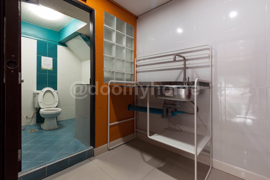 ให้เช่าตึกแถวห้องมุม-2-คูหา-ลาดพร้าว-130-2-ติดถนนใหญ่-