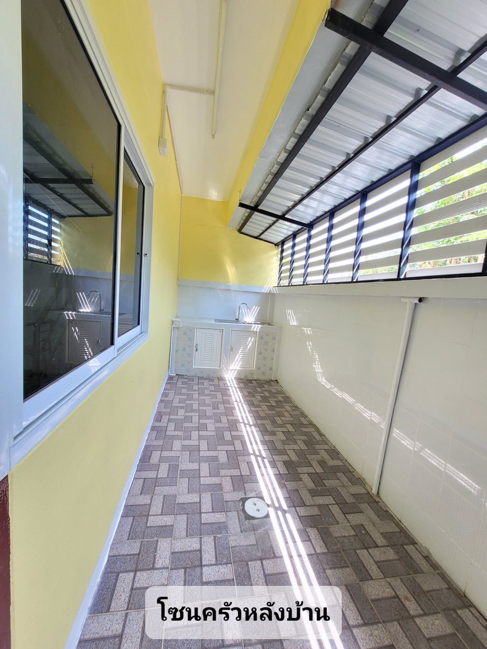 ขาย-บ้าน-ทาวน์เฮาส์-2ชั้น-ในเมืองร้อยเอ็ด