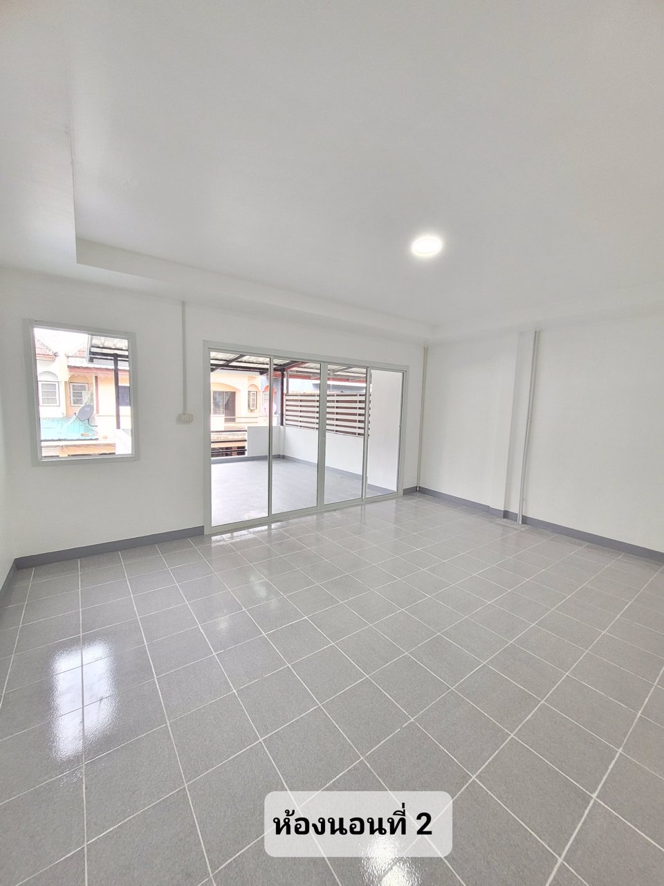 ขายบ้านทาวน์เฮาส์-2ชั้นในเมืองร้อยเอ็ด