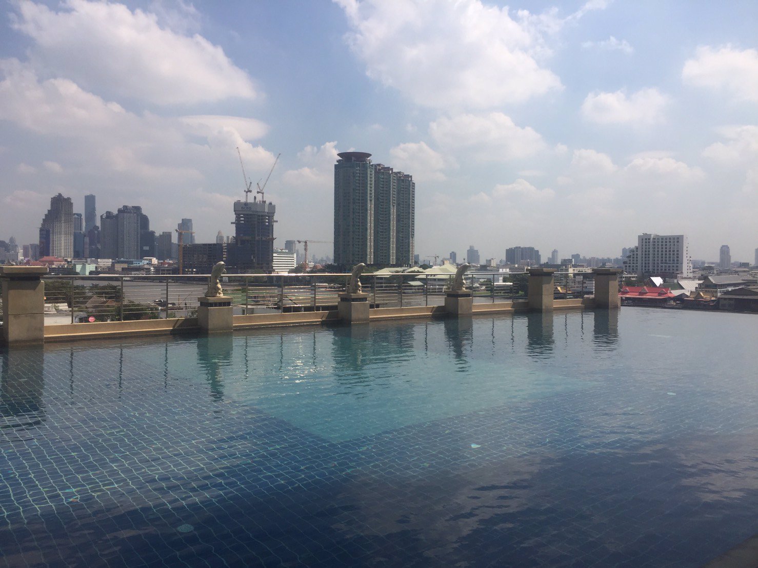 ขายคอนโดริมน้ำ-ศุภาลัยริเวอร์เพลส-วิวแม่น้ำสาธร-ใกล้-icon-siam-ถนน-เจริญนคร