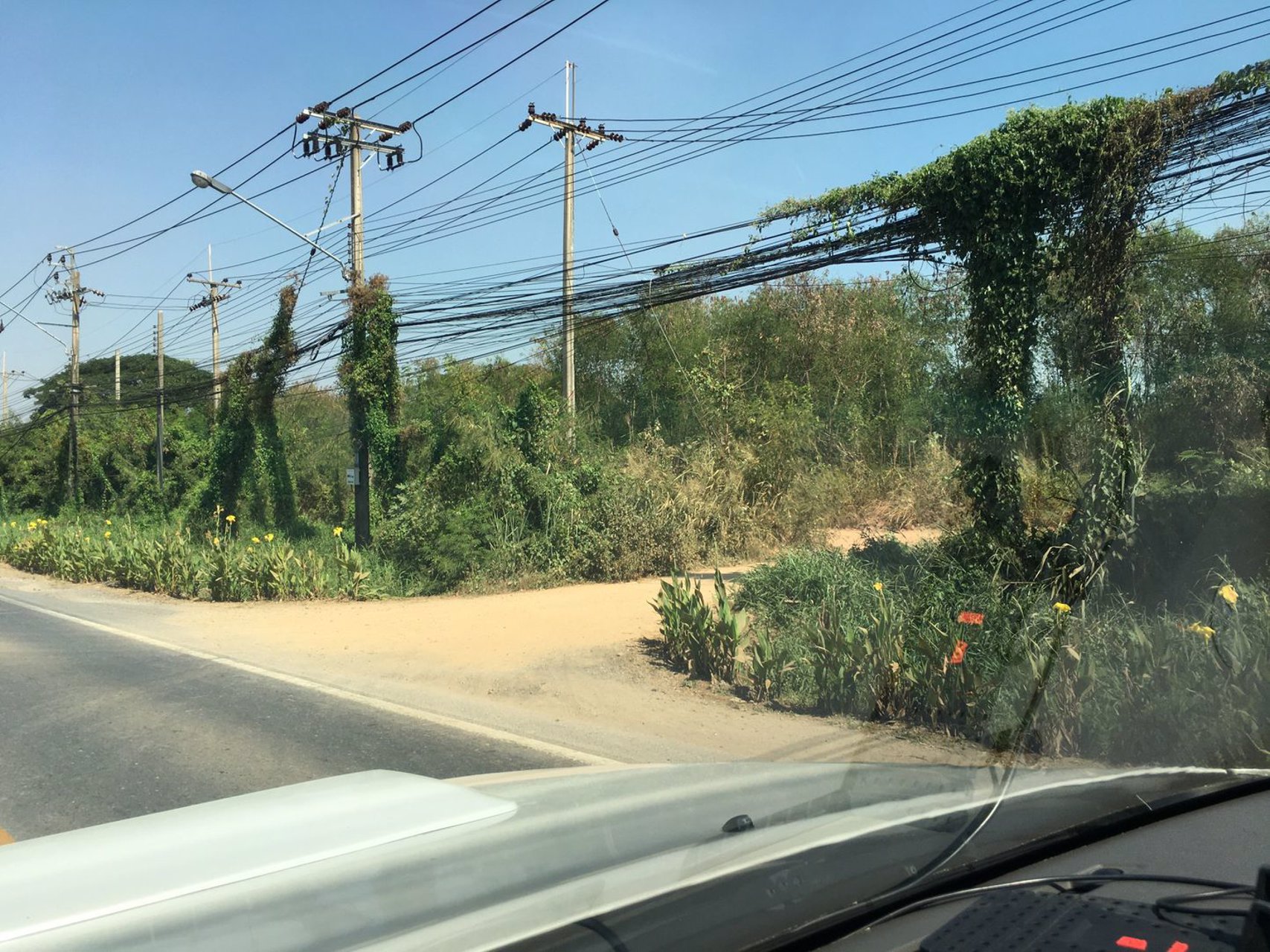 ขาย-เช่าที่ดินในสนามกอล์ฟเลกาซี่-200-967-วา-ใกล้ซาฟารีเวิลด์-ข้างบรามอินทราแฟคทอรี่-กู้ธนาคารให้ฟรี