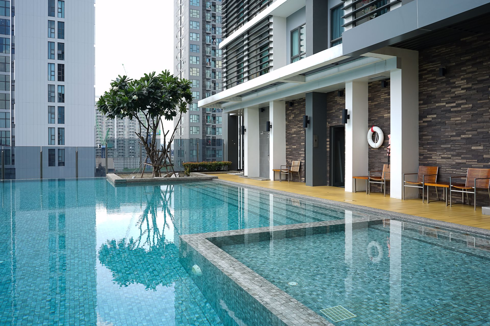 ขายคอนโด-rhythm-asoke2-ใกล้แยกพระราม-9-ใกล้รถไฟฟ้าใต้ดิน-mrt-พระราม-9