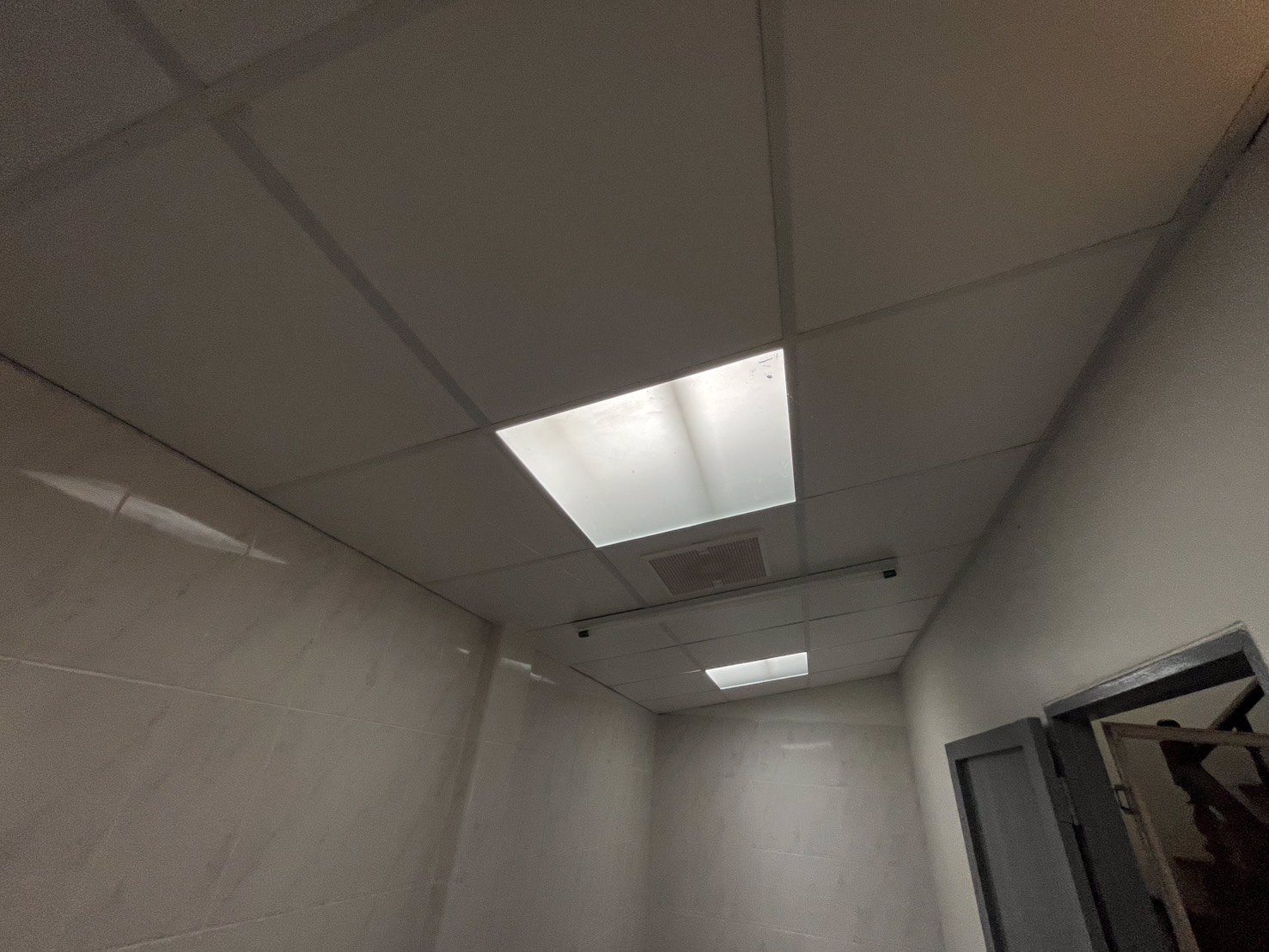 ขายทาวน์เฮ้าส์-2-ชั้น-20-ตารางวา-โครงการทิวเขางาม-ตบ้านใหญ่-ใกล้ตลาด-ใกล้เมืองนครนายก