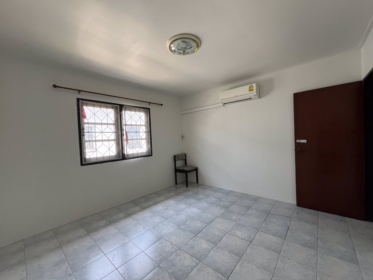 ขายทาวน์เฮ้าส์-2-ชั้น-20-ตารางวา-โครงการทิวเขางาม-ตบ้านใหญ่-ใกล้ตลาด-ใกล้เมืองนครนายก