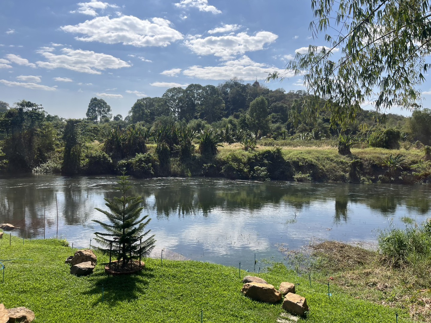 ขายที่ดินติดแม่น้ำนครนายก-มีโฉนด-เห็นวิวเขา-เหมาะทำพูลวิลล่า