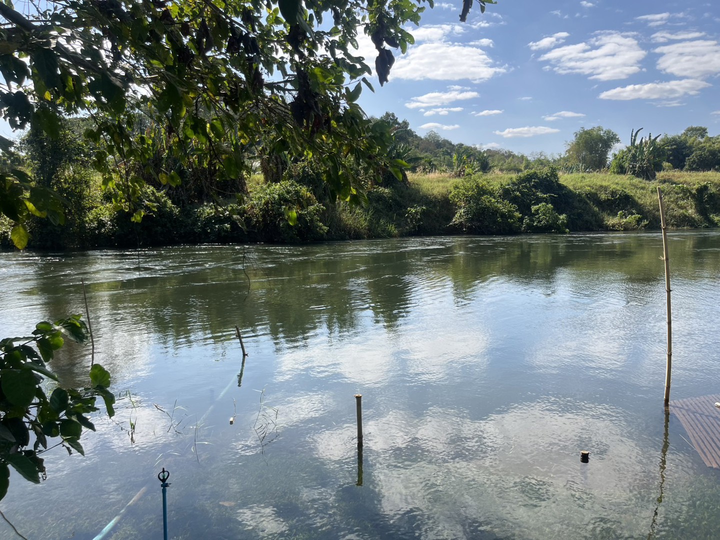 ขายที่ดินติดแม่น้ำนครนายก-มีโฉนด-เห็นวิวเขา-เหมาะทำพูลวิลล่า