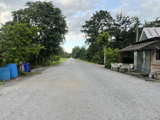 ขายบ้านพร้อมที่ดิน-200-ตารางวา-ตำบลเขาพระ-มีโฉนด-ติดถนนหลัก-เหมาะทำพูลวิลล่า