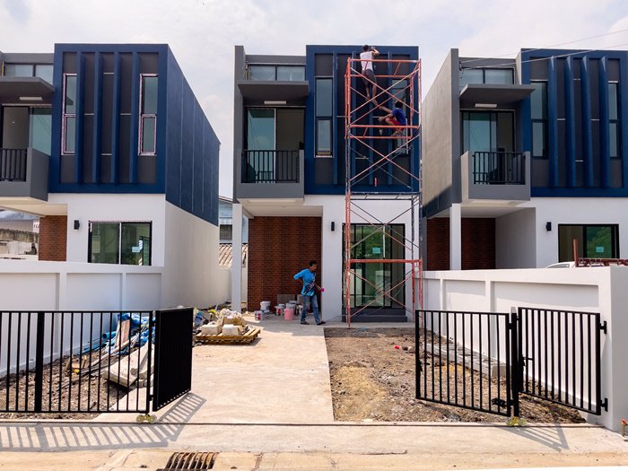 ทาวน์โฮมส์-ซเพิ่มสิน-อิสระ-ไม่ติดกัน-เนื้อที่-36-ตรวา-พร้อมฟังก์ชั่นห้องออฟฟิศด้านล่าง-รองรับการทำ