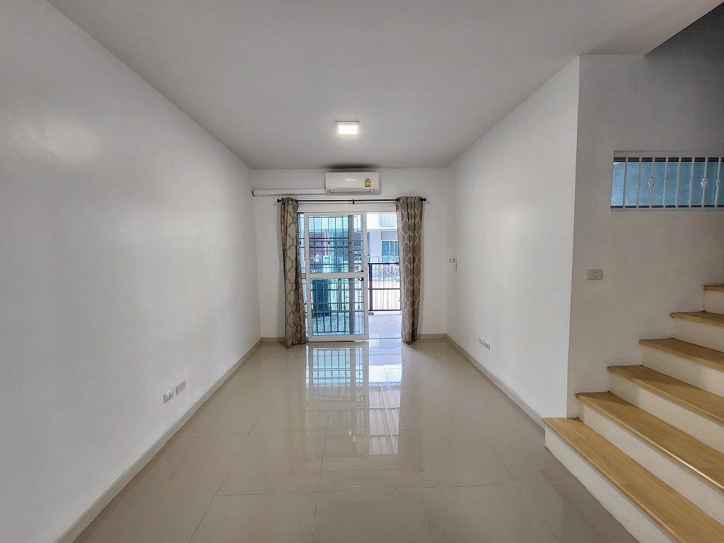 ให้เช่า-ทาวน์โฮม-พฤกษาวิลล์-84-พหลโยธิน-มกรุงเทพ-รังสิต-บนถนนพหลโยธิน-รถไม่ติด-พร้อมเข้าอยู่