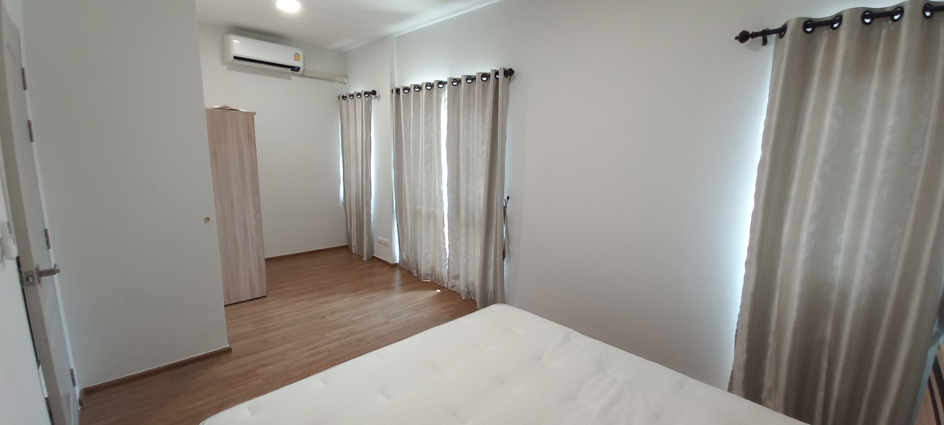 townhome-for-rent-at-grand-pleno-phaholyothinvibhavadi-ready-to-move-in-near-bangkok-university